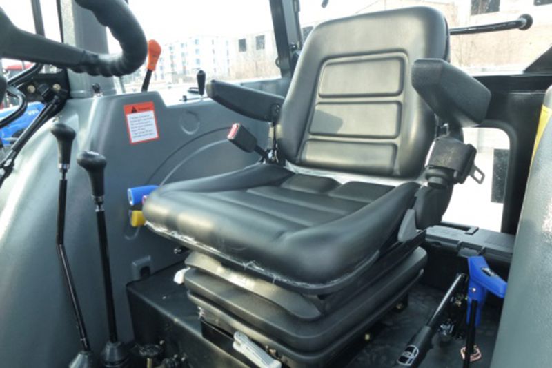 5-4-130-140hp-tractor-nlx-series_04.jpg